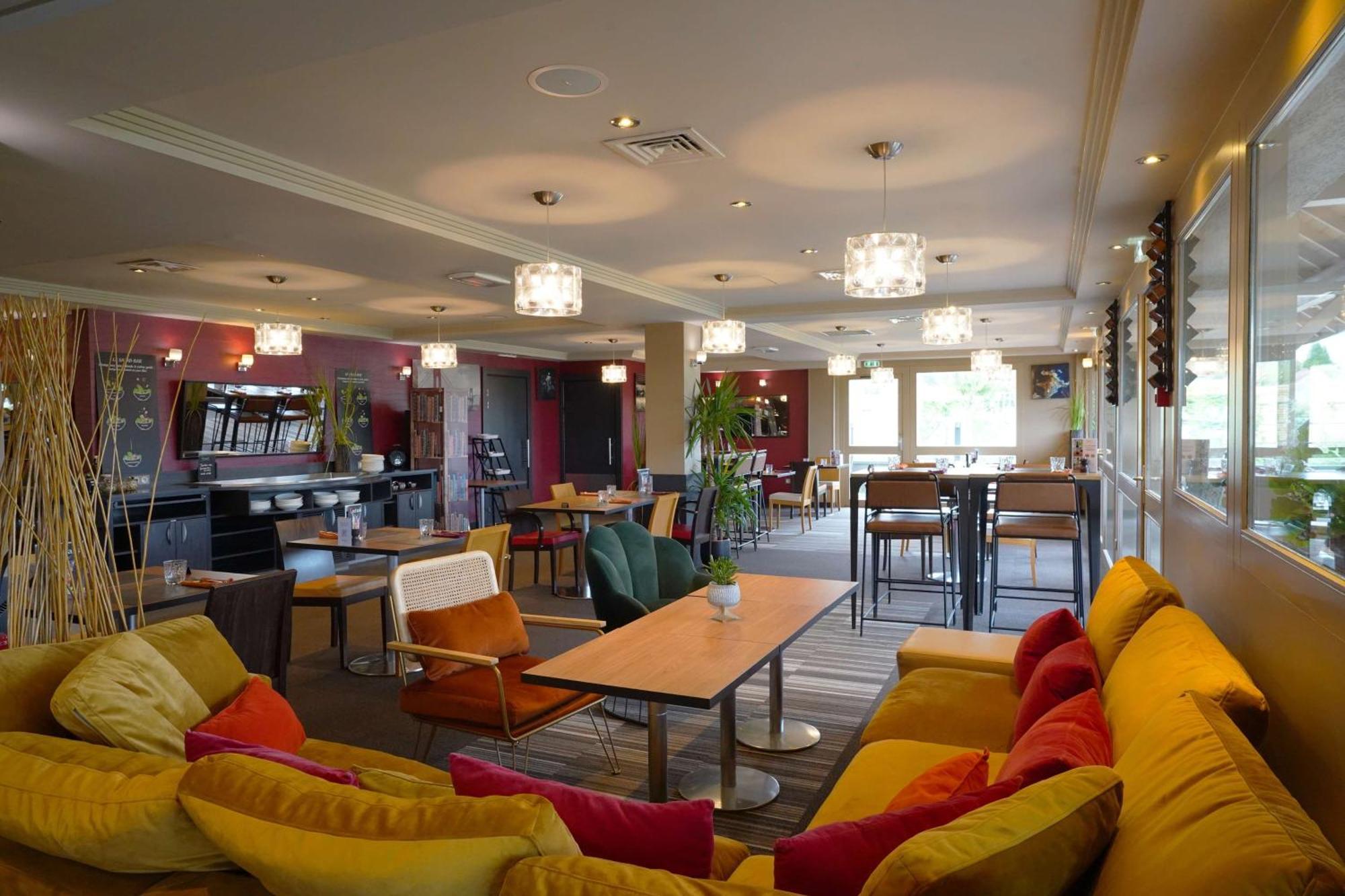 Best Western L'Atelier 117 Maubeuge Esterno foto