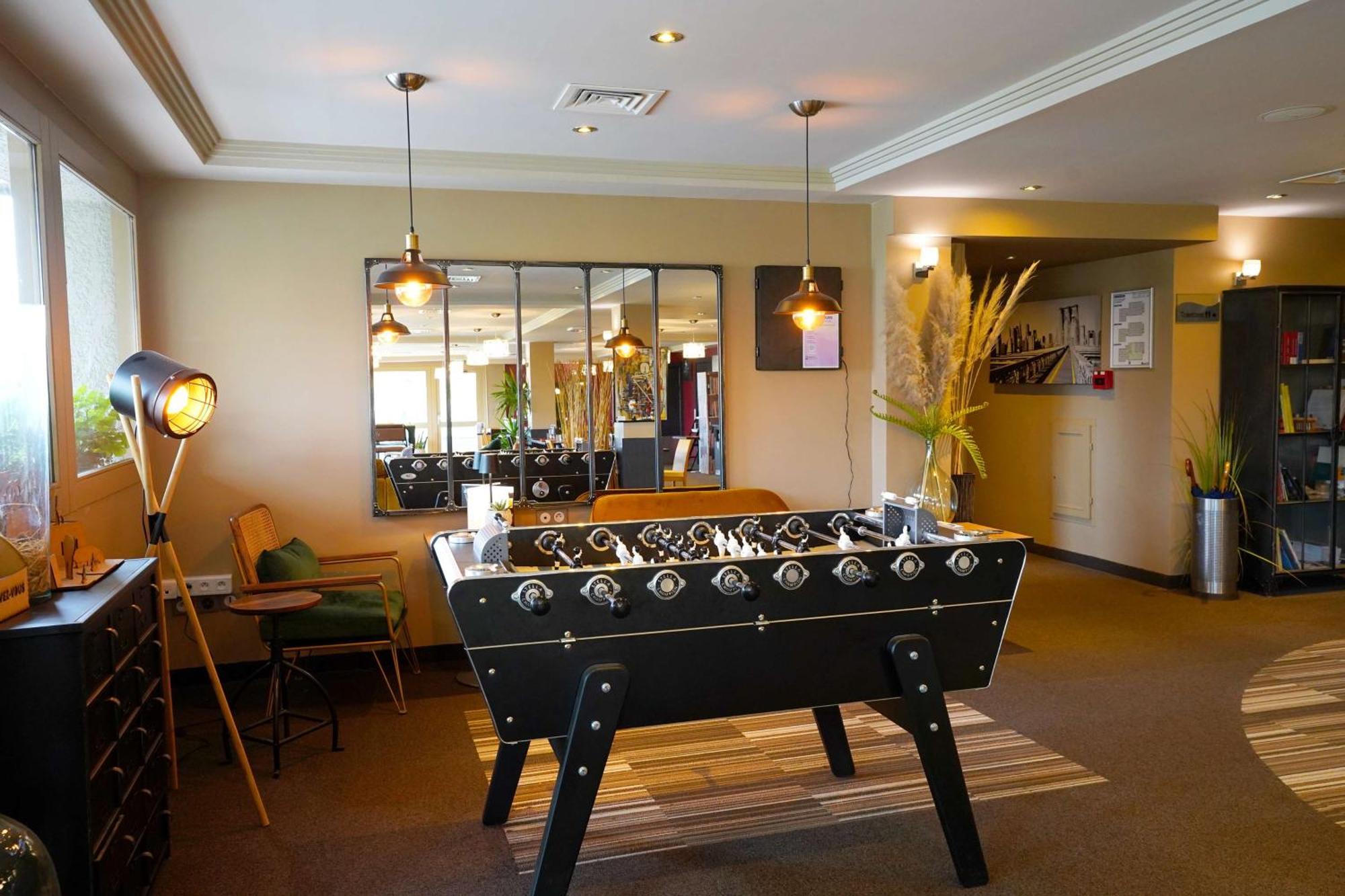 Best Western L'Atelier 117 Maubeuge Esterno foto