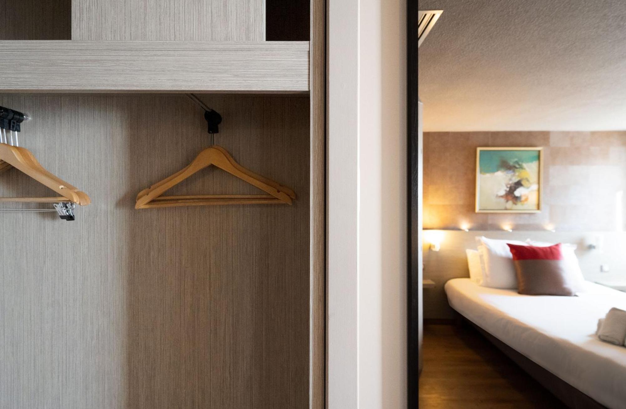 Best Western L'Atelier 117 Maubeuge Esterno foto